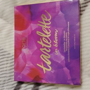 Tarte tartelette In Bloom Amazonian clay eyeshadow palette NEW IN BOX